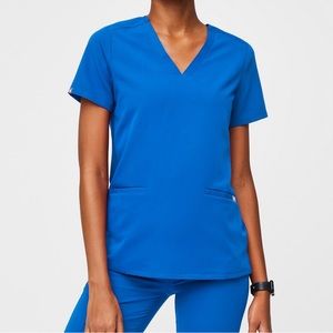 Figs Casma 3 Pocket Top in Royal Blue